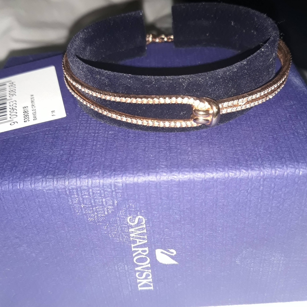 NWT Swarovski Bangle Bracelet